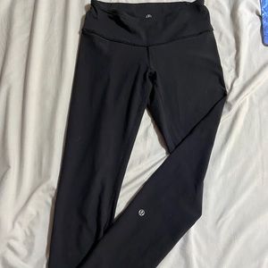 Black Lululemon leggings